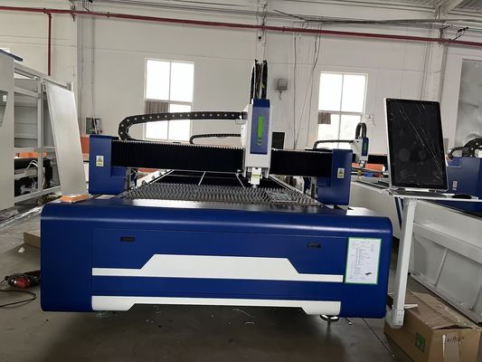 GX-3015E Macchina di taglio laser CNC 20mm Spessore di taglio 120m/min raffreddamento ad acqua