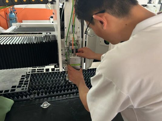 Software di controllo CYPCUT Usata macchina di taglio laser in acciaio inossidabile per negozi di materiali da costruzione e servomotore Delta