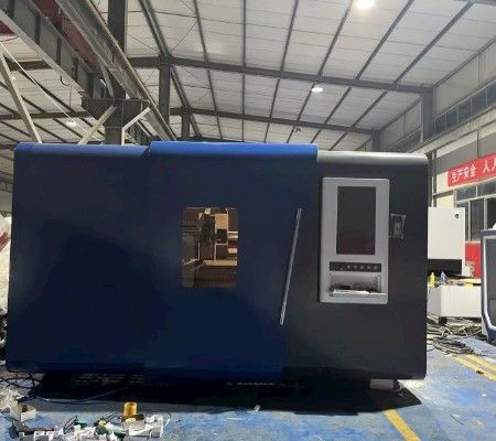 Macchina di taglio laser a fibra metallica 3-6KW/8KW/12000W/20000W certificata CE con servomotore Fuji/Delta/INOVANCE/Yasukawa