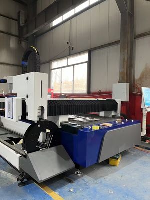 Macchina per il taglio laser a 4 assi di lamiere e tubi industriali di metallo con OSPRI/ PRECITEC/ RAYTOOL Spessore della testa di taglio laser 15 mm