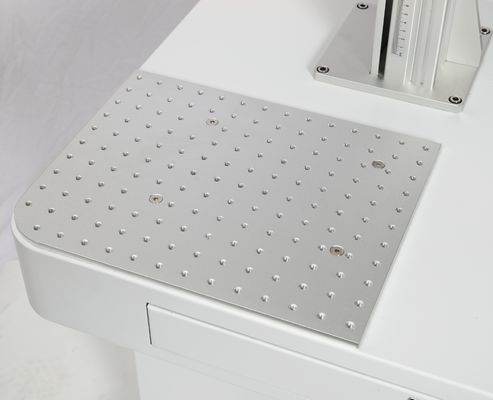JCZ Ezcad Control System 100W IPG JPT MOPA 3D Fiber Laser Marking Machine per il rilievo del metallo