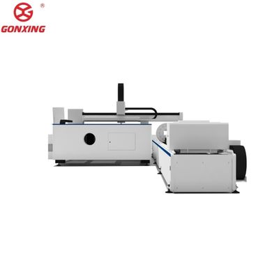 Macchina di taglio laser a fibra raffreddata ad acqua per lamiere e tubi in Raytools Laser Head